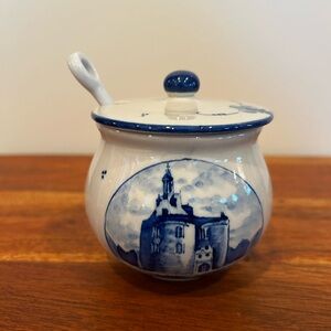 Delft Blue and White Ceramic Sugar Bowl with Lid and Spoon made in Netherland 5”